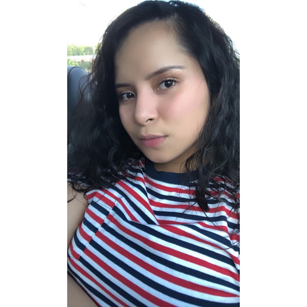 Meet your Posher, Jaqueline